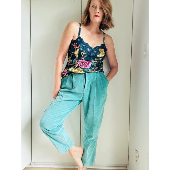 Vintage Women's Corduroy Trousers Seafoam Green Widewale High Rise Pleat SZ 28 - Picture 9 of 9